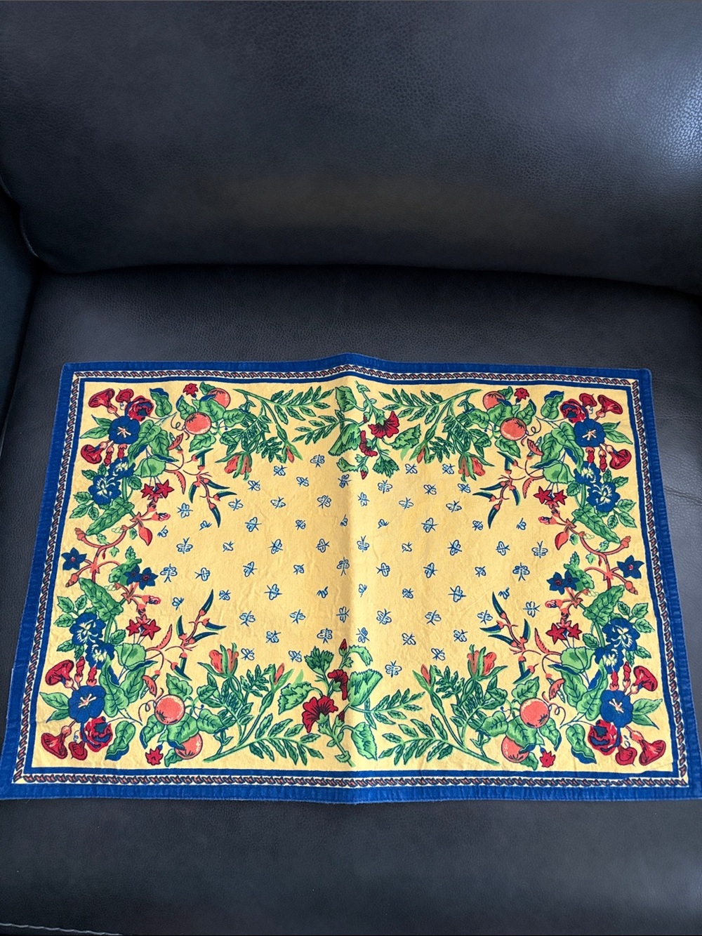 Yellow and Blue Floral Cotton Placemats and Napkins Set - Williams Sonoma - Picture 2 of 11